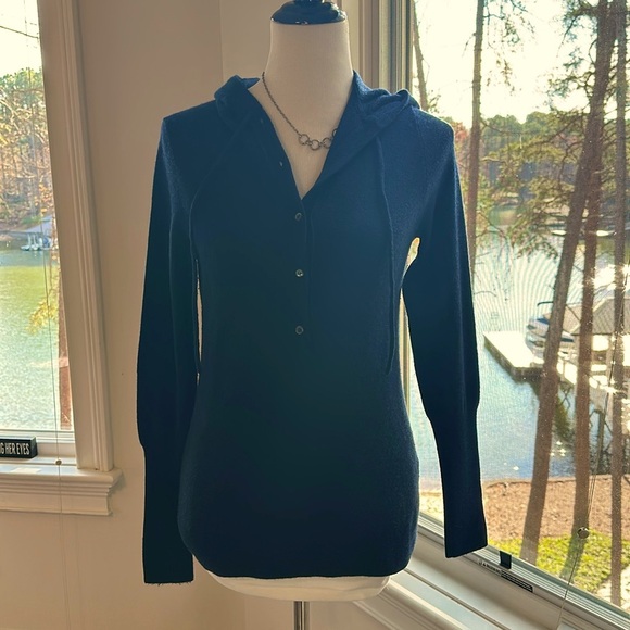 J Crew 100% Cashmere Hoody, Navy, Medium, EUC - Picture 1 of 8
